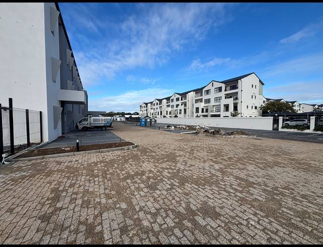 79M² MEDICAL SUITE TO LET IN PAARDEVLEI